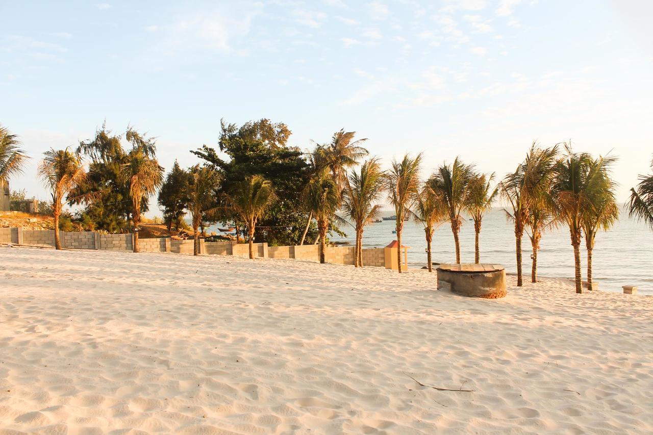 Eagles Beach Resort Фантхьет Экстерьер фото