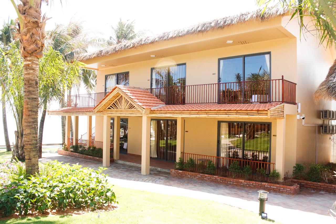 Eagles Beach Resort Фантхьет Экстерьер фото