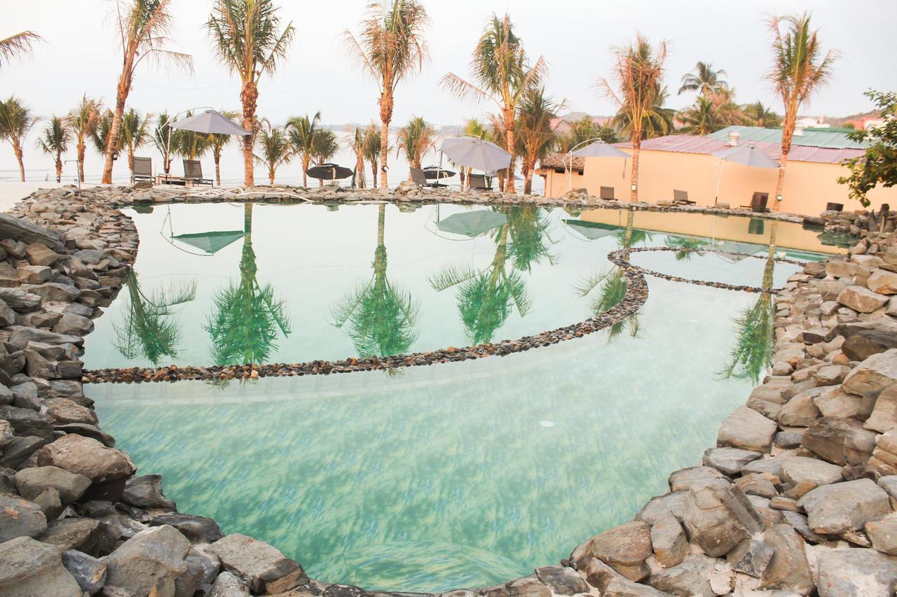 Eagles Beach Resort Фантхьет Экстерьер фото
